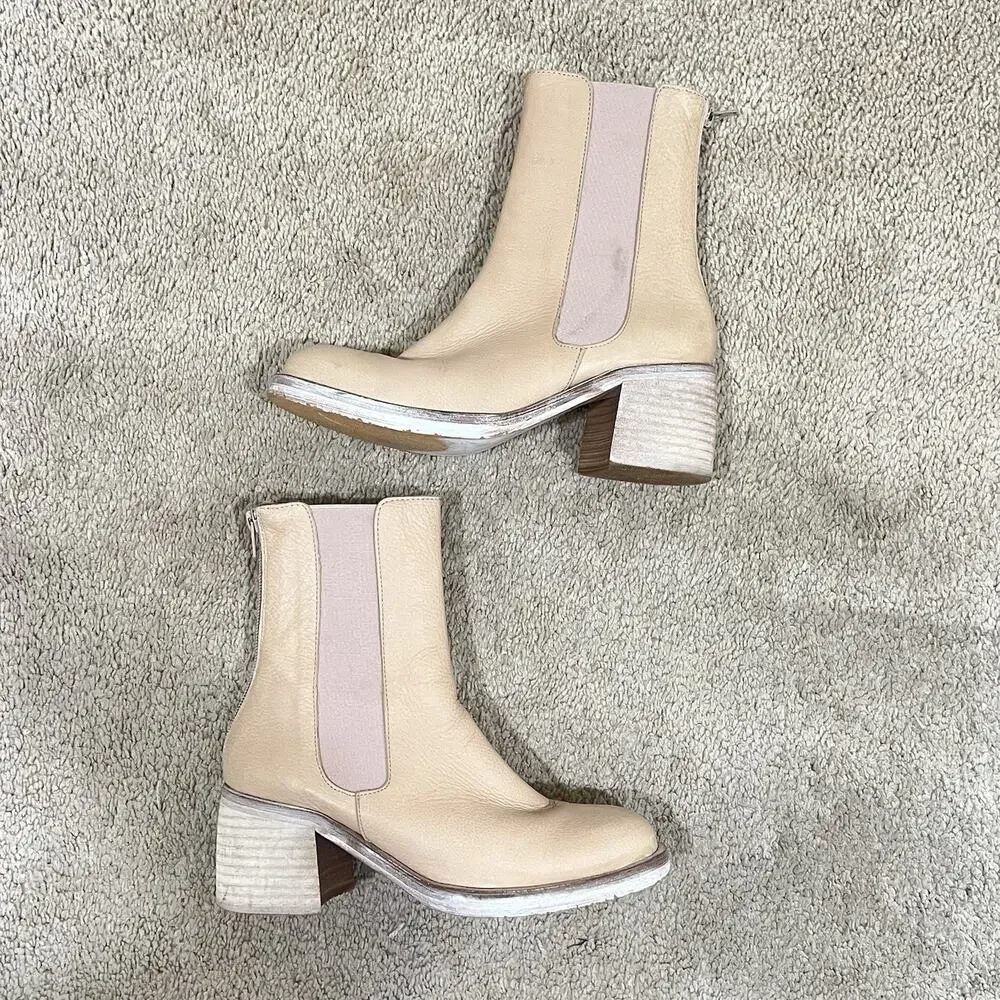Free People Essential Chelsea Boots Size 36.5/6.5 Tan Leather Y2K Boho